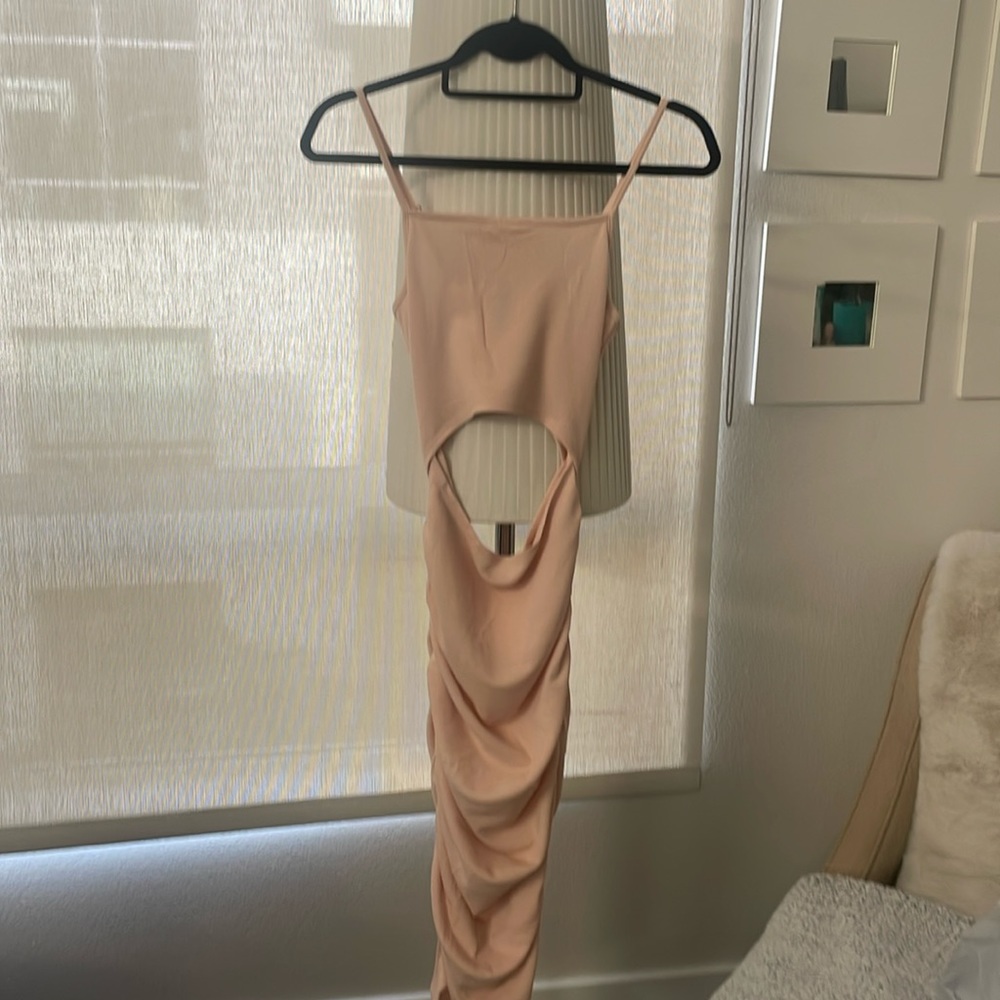 Nevena Rae NWOT Sultry Cut Off Bodycon  Midi Dress